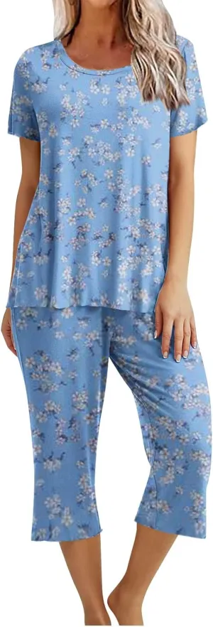 Floral Print Capris Pajamas for Women Summer Short Sleeve Sleepwear Top and Capri Pants 2 Piece Loungewear Sets with Pockets