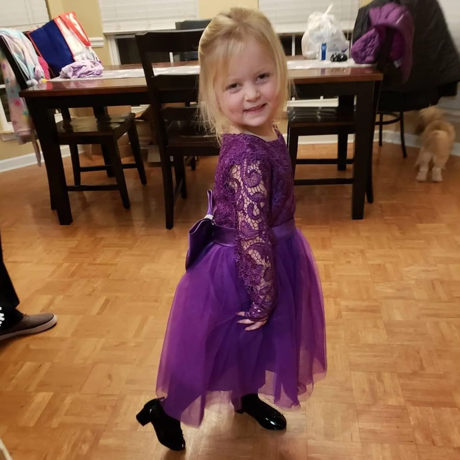 Flower Girl Dress Long Sleeves Lace Top Tulle Skirt Girls Lace Party Dresses