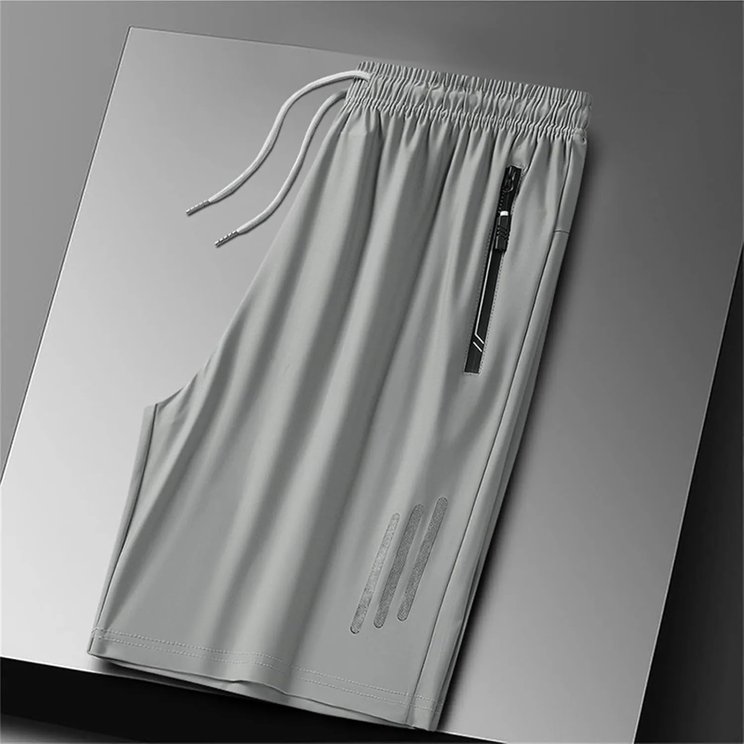 Men's Ice Silk Shorts Sport Lightweight Shorts Breathable Short Pants Pocket with Zip Sports Trousers Active Men Shorts