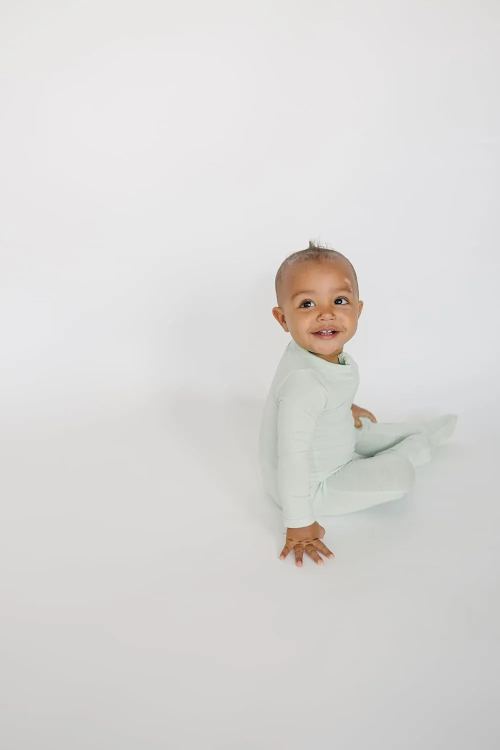Soft Bamboo Viscose Zippered Footie