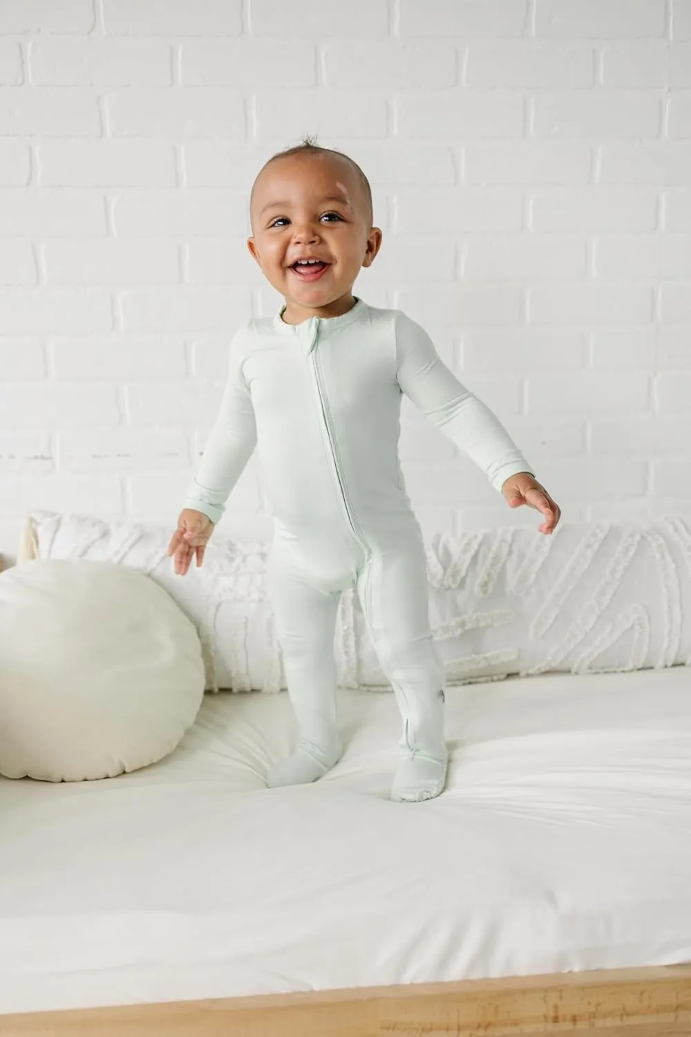 Soft Bamboo Viscose Zippered Footie