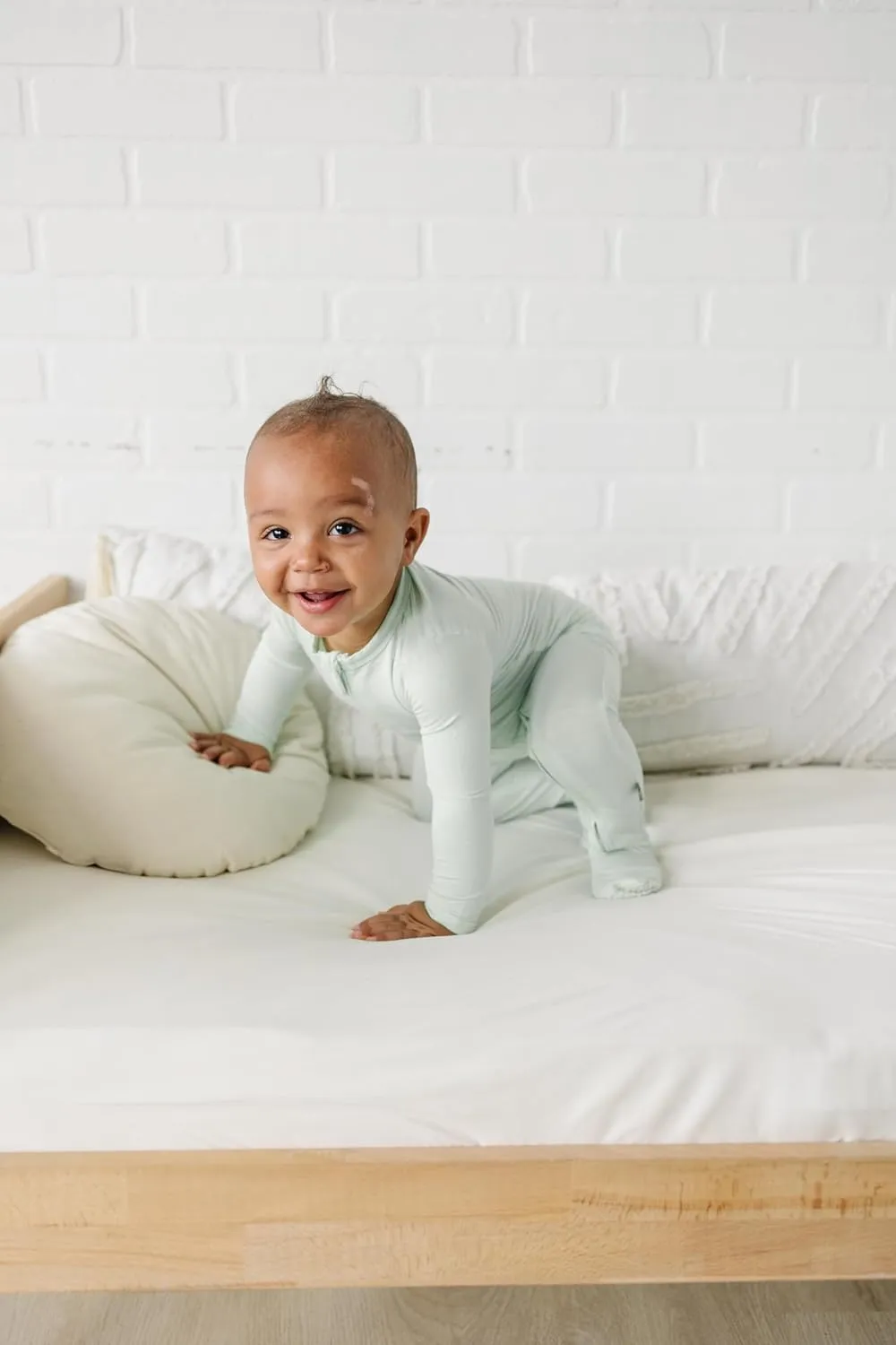 Soft Bamboo Viscose Zippered Footie