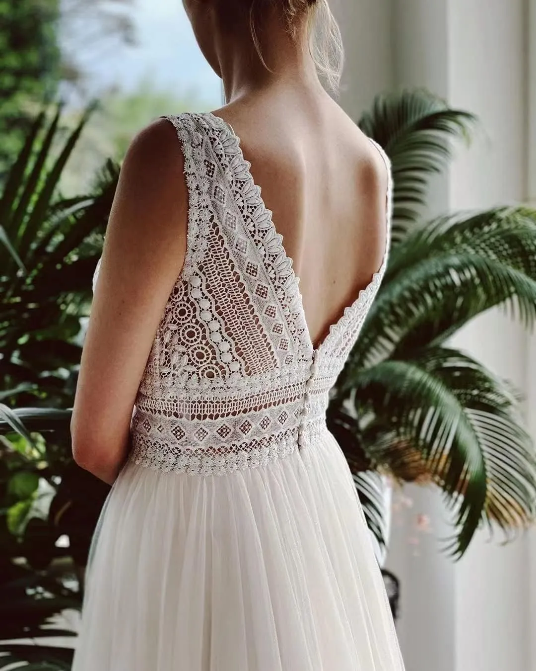 Wedding Dresses for Bride Illusory Lace Bohemia V Neck Layers Tulle A Line Beachy Wedding Gowns…