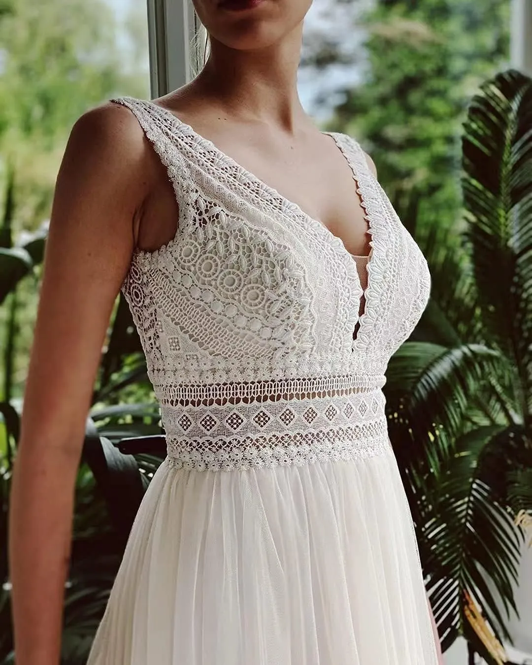 Wedding Dresses for Bride Illusory Lace Bohemia V Neck Layers Tulle A Line Beachy Wedding Gowns…