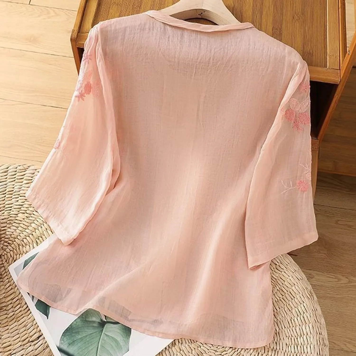 Women's Short Sleeve Linen Shirts Casual V-Neck Oversized T-Shirts Solid Loose Fit Summer Tee Shirts